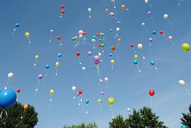 balloons-1012541__180.jpg